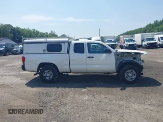 2020 Toyota Tacoma SR with VIN 5TFRX5GN9LX176803, listed as a IAAI auction lot 42646725 with 93,764 mi miles and . Bid and sale history available at DreamBid. Image 13.