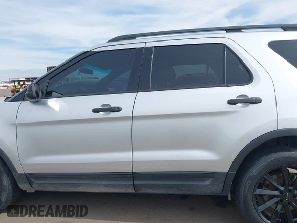 2014 Ford Explorer with VIN 1FM5K8B81EGC14622, listed as a IAAI auction lot 41570872 with 187,158 mi miles and . Bid and sale history available at carsss.com. Image 14.