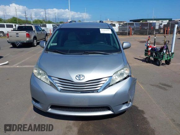 2016 Toyota Sienna LE AAS with VIN 5TDKK3DC6GS693284, listed as a IAAI auction lot 41902616 with 191,709 mi miles. Bid and sale history available at carsss.com. Image 12.