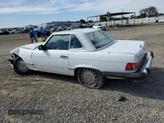 1989 Mercedes-Benz 560 Series 560SL with VIN WDBBA48D9KA103806, listed as a Copart auction lot 53533215 with 933,768 mi miles and Salvage Title. Bid and sale history available at carsss.com. Image 2.