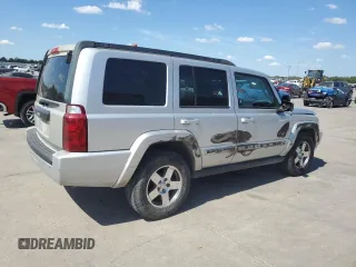 2010 Jeep Commander Sport with VIN 1J4RH4GK7AC159364, listed as a Copart auction lot 72509554 with 262,837 mi miles and Salvage Title. Bid and sale history available at carsss.com. Image 3.