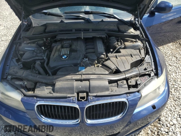 2011 BMW 3 Series 328i xDrive z VIN WBAPK5C57BA654405, wystawiony jako Copart lot #63236275 z przebiegiem 200 654 mil mil oraz Szkoda całkowita • Salvage title. Historia ofert i sprzedaży dostępna na DreamBid. Obrazek 11.