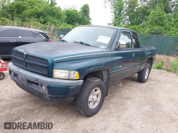1997 Dodge 1500 with VIN 3B7HF13Y4VG704987, listed as a IAAI auction lot 42194979 with 179,395 mi miles. Bid and sale history available at carsss.com. Image 2.