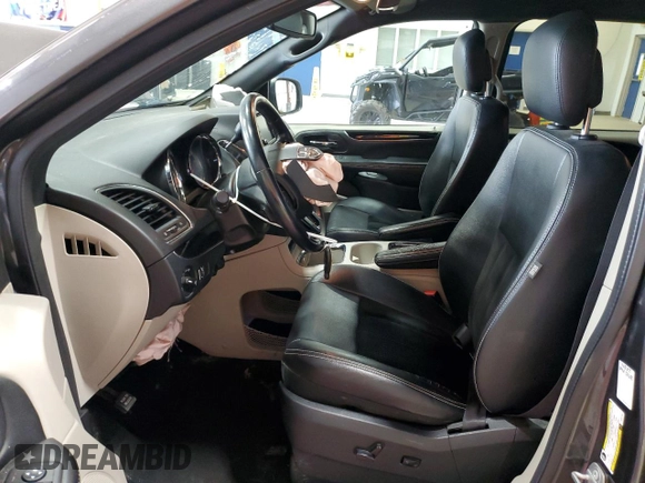 2018 Dodge Grand Caravan SXT z VIN 2C4RDGCG0JR297436, wystawiony jako Copart lot #60523225 z przebiegiem 101 292 mil mil oraz Szkoda całkowita • Salvage title. Historia ofert i sprzedaży dostępna na DreamBid. Obrazek 7.