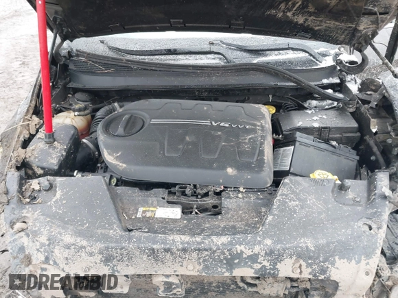 2015 Jeep Cherokee Limited with VIN 1C4PJMDSXFW688254, listed as a IAAI auction lot 41937322 with 107,935 mi miles. Bid and sale history available at carsss.com. Image 10.