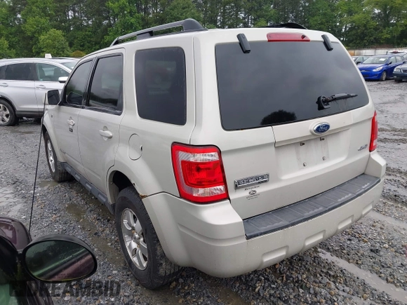 2008 Ford Escape Limited z VIN 1FMCU94138KA47933, wystawiony jako IAAI lot #42262752 z przebiegiem 116 133 mil mil oraz . Historia ofert i sprzedaży dostępna na DreamBid. Obrazek 3.