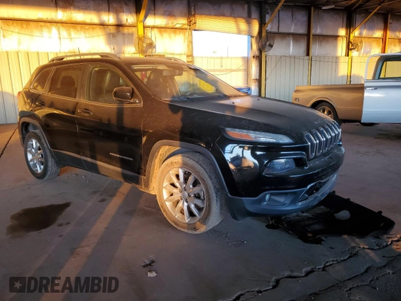 2018 Jeep Cherokee Limited z VIN 1C4PJLDB7JD565932, wystawiony jako Copart lot #89196515 z przebiegiem 121 561 mil mil oraz Szkoda całkowita • Salvage title. Historia ofert i sprzedaży dostępna na DreamBid. Obrazek 4.