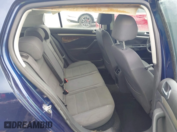 2007 Volkswagen Rabbit with VIN WVWDR71K77W262587, listed as a IAAI auction lot 42801639 with 177,125 mi miles and . Bid and sale history available at DreamBid. Image 8.