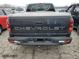 2003 Chevrolet Silverado 1500 LS with VIN 2GCEC19X331335720, listed as a Copart auction lot 86581804 with 191,453 mi miles and Clean Title. Bid and sale history available at carsss.com. Image 6.