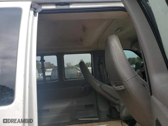 2017 Chevrolet Express Passenger LT with VIN 1GAZGPFF4H1343450, listed as a Copart auction lot 84738374 with 152,461 mi miles and Salvage Title. Bid and sale history available at carsss.com. Image 11.