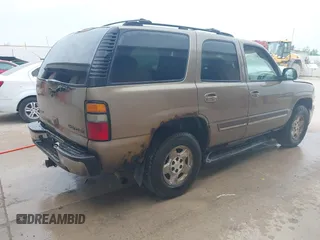 2004 Chevrolet Tahoe LT z VIN 1GNEK13Z84J240257, wystawiony jako IAAI lot #42313270 z przebiegiem 471 223 mil mil oraz . Historia ofert i sprzedaży dostępna na DreamBid. Obrazek 4.