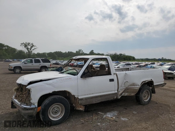 1996 Chevrolet Silverado 1500 with VIN 1GCEC14M5TZ124085, listed as a Copart auction lot 59532234 with 137,619 mi miles and Non Repairable. Bid and sale history available at DreamBid. Image 1.