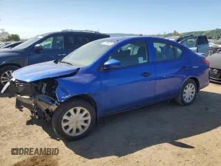 2016 Nissan Versa SV z VIN 3N1CN7AP2GL914222, wystawiony jako Copart lot #52369445 z przebiegiem Nie podano mil oraz Szkoda całkowita • Salvage title. Historia ofert i sprzedaży dostępna na DreamBid. Obrazek 1.