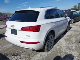 2018 Audi Q5 Premium Plus with VIN WA1BNAFY1J2103568, listed as a IAAI auction lot 41445298 with 38,385 mi miles. Bid and sale history available at carsss.com. Image 4.