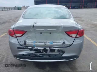 2015 Chrysler 200 Limited z VIN 1C3CCCAB8FN574495, wystawiony jako IAAI lot #42027962 z przebiegiem 164 490 mil mil oraz . Historia ofert i sprzedaży dostępna na DreamBid. Obrazek 16.
