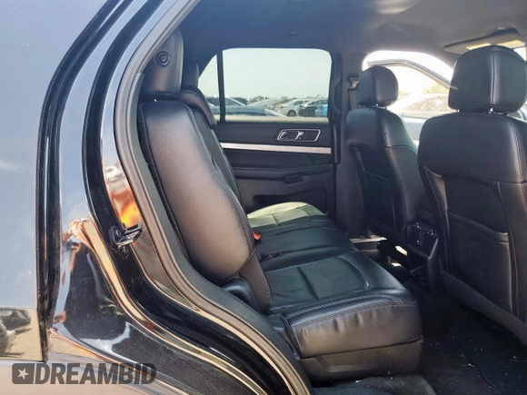 2017 Ford Explorer XLT z VIN 1FM5K7D85HGD63675, wystawiony jako Copart lot #56566605 z przebiegiem 107 344 mil mil oraz Szkoda całkowita • Salvage title. Historia ofert i sprzedaży dostępna na DreamBid. Obrazek 11.