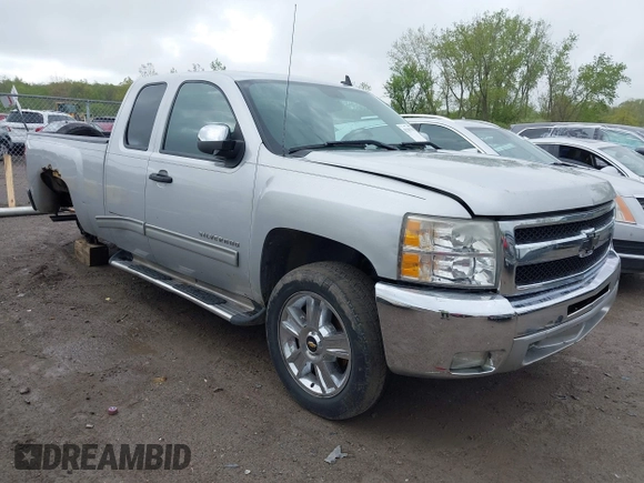 2011 Chevrolet Silverado 1500 LT with VIN 1GCRCSE00BZ235080, listed as a IAAI auction lot 42181793 with 208,625 mi miles and . Bid and sale history available at DreamBid. Image 1.