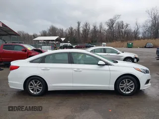 2016 Hyundai Sonata SE with VIN 5NPE24AF2GH351953, listed as a IAAI auction lot 41658674 with 126,126 mi miles and . Bid and sale history available at carsss.com. Image 13.