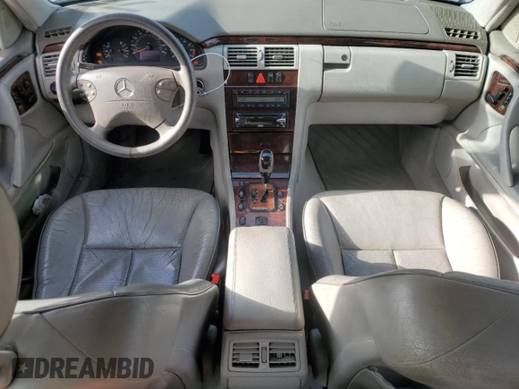 2001 Mercedes-Benz E-Class AWD with VIN WDBJH82J81X052002, listed as a Copart auction lot 82832724 with 187,464 mi miles and Salvage Title. Bid and sale history available at carsss.com. Image 8.