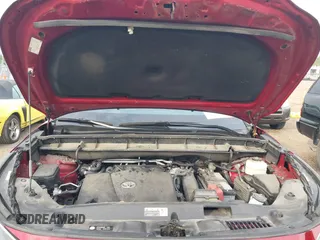 2021 Toyota Highlander L z VIN 5TDZZRAH2MS044221, wystawiony jako IAAI lot #42668093 z przebiegiem 64 539 mil mil oraz . Historia ofert i sprzedaży dostępna na DreamBid. Obrazek 10.