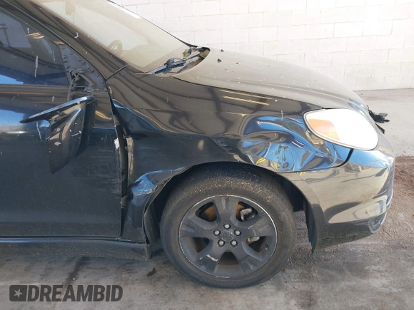 2004 Toyota Matrix Std with VIN 2T1KR32E54C252993, listed as a IAAI auction lot 41703135 with 291,886 mi miles. Bid and sale history available at carsss.com. Image 6.