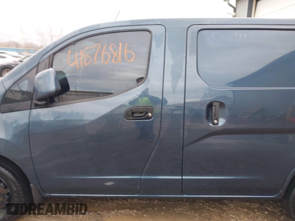 2017 Nissan NV200 SV with VIN 3N6CM0KN9HK722479, listed as a IAAI auction lot 41876816 with Not provided miles and . Bid and sale history available at DreamBid. Image 14.
