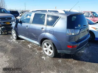 2009 Mitsubishi Outlander XLS with VIN JA4MT41X39Z014800, listed as a IAAI auction lot 41439444 with 1 mi miles. Bid and sale history available at carsss.com. Image 3.