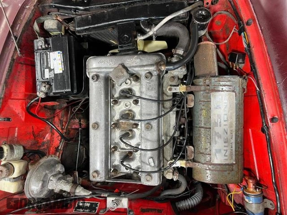 1969 Alfa Romeo Spider z VIN AR1481093, wystawiony jako Copart lot #55366765 z przebiegiem 94 213 mil mil oraz Czysty tytuł • Clean title. Historia ofert i sprzedaży dostępna na DreamBid. Obrazek 7.