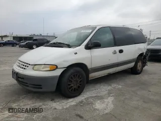 2000 Chrysler Voyager SE z VIN 1C4GJ44R1YB707748, wystawiony jako Copart lot #75767474 z przebiegiem 232 084 mil mil oraz Szkoda całkowita • Salvage title. Historia ofert i sprzedaży dostępna na DreamBid. Obrazek 1.