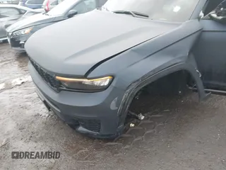 2021 Jeep Grand Cherokee Altitude z VIN 1C4RJKAG4M8168937, wystawiony jako IAAI lot #41556239 z przebiegiem 32 610 mil mil oraz . Historia ofert i sprzedaży dostępna na DreamBid. Obrazek 6.