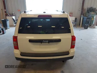 2016 Jeep Patriot Sport z VIN 1C4NJPBA2GD529003, wystawiony jako IAAI lot #42127852 z przebiegiem 53 153 mil mil oraz . Historia ofert i sprzedaży dostępna na DreamBid. Obrazek 16.