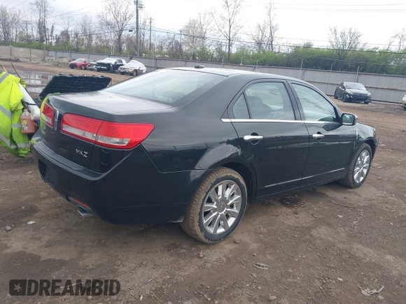 2011 Lincoln MKZ with VIN 3LNHL2GC9BR766667, listed as a IAAI auction lot 41932097 with 178,121 mi miles. Bid and sale history available at carsss.com. Image 4.