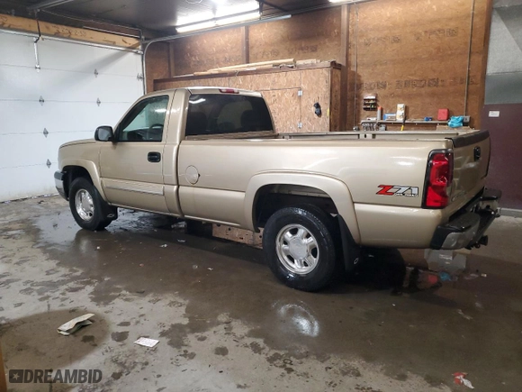 2004 Chevrolet Silverado 1500 Z71 with VIN 1GCEK14T54Z292272, listed as a Copart auction lot 43121785 with 174,768 mi miles and Salvage Title. Bid and sale history available at carsss.com. Image 2.