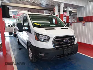 2020 Ford Transit z VIN 1FTBR1YG6LKA35821, wystawiony jako IAAI lot #42727394 z przebiegiem 86 896 mil mil oraz . Historia ofert i sprzedaży dostępna na DreamBid. Obrazek 3.