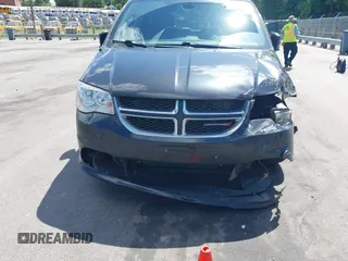 2018 Dodge Grand Caravan SXT z VIN 2C4RDGCG9JR343510, wystawiony jako IAAI lot #42347333 z przebiegiem 142 430 mil mil oraz . Historia ofert i sprzedaży dostępna na DreamBid. Obrazek 6.