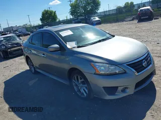 2013 Nissan Sentra SR z VIN 3N1AB7AP9DL787626, wystawiony jako IAAI lot #42210283 z przebiegiem 116 535 mil mil oraz . Historia ofert i sprzedaży dostępna na DreamBid. Obrazek 1.