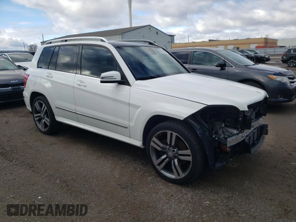 2015 Mercedes-Benz GLK 250 with VIN WDCGG0EBXFG347544, listed as a Copart auction lot 86331534 with 43,513 mi miles and Salvage Title. Bid and sale history available at DreamBid. Image 4.