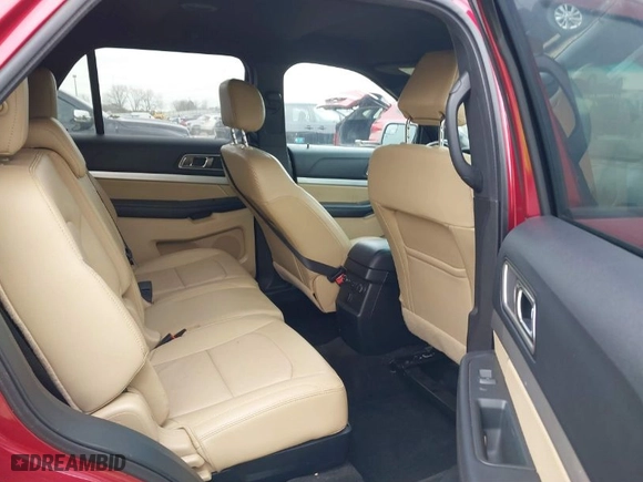2016 Ford Explorer XLT with VIN 1FM5K7D8XGGC01314, listed as a IAAI auction lot 41366302 with 127,266 mi miles. Bid and sale history available at carsss.com. Image 8.