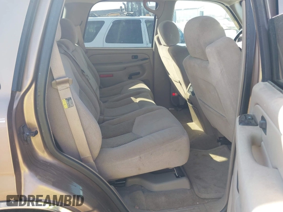 2004 Chevrolet Tahoe LT z VIN 1GNEC13Z04R130978, wystawiony jako IAAI lot #42073871 z przebiegiem 214 947 mil mil oraz . Historia ofert i sprzedaży dostępna na DreamBid. Obrazek 8.