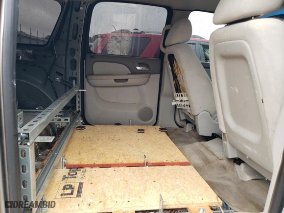 2009 Chevrolet Suburban LS with VIN 1GNFC16J49R184219, listed as a Copart auction lot 79306164 with 204,958 mi miles and Salvage Title. Bid and sale history available at carsss.com. Image 11.