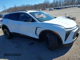 2024 Chevrolet Blazer EV eAWD RS z VIN 3GNKDCRJ4RS290900, wystawiony jako IAAI lot #41647500 z przebiegiem 3017 mil mil oraz . Historia ofert i sprzedaży dostępna na DreamBid. Obrazek 1.
