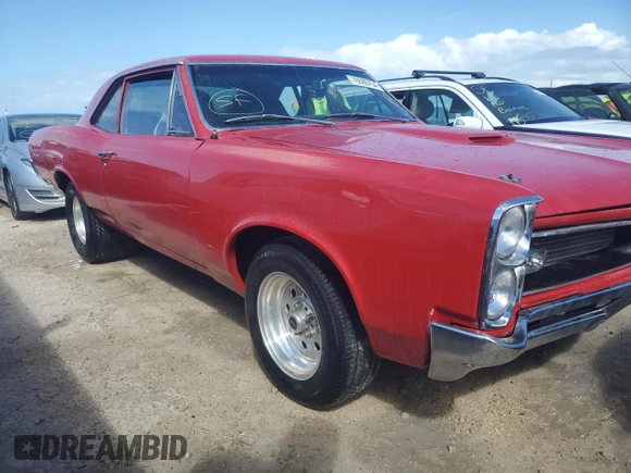 1966 Pontiac GTO z VIN 235076P63413, wystawiony jako Copart lot #76599754 z przebiegiem 43 mil mil oraz Nie do naprawy • Non repairable. Historia ofert i sprzedaży dostępna na DreamBid. Obrazek 4.