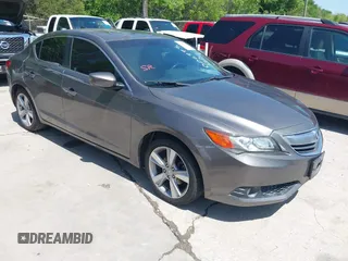 2013 Acura ILX Premium Pkg with VIN 19VDE1F55DE006393, listed as a IAAI auction lot 42001406 with 117,105 mi miles. Bid and sale history available at carsss.com. Image 1.