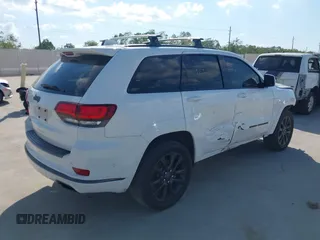 2018 Jeep Grand Cherokee High Altitude with VIN 1C4RJFCM4JC477519, listed as a IAAI auction lot 40688554 with 120,791 mi miles. Bid and sale history available at carsss.com. Image 4.