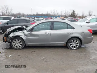 2009 Lincoln MKZ with VIN 3LNHM26T99R605048, listed as a IAAI auction lot 41459816 with 95,348 mi miles and . Bid and sale history available at DreamBid. Image 14.