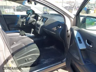 2009 Nissan Murano SL with VIN JN8AZ18W39W211281, listed as a IAAI auction lot 40254241 with 169,010 mi miles. Bid and sale history available at carsss.com. Image 5.