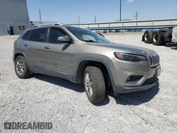 2020 Jeep Cherokee Latitude Plus z VIN 1C4PJMLX9LD510176, wystawiony jako Copart lot #55903585 z przebiegiem 67 151 mil mil oraz Szkoda całkowita • Salvage title. Historia ofert i sprzedaży dostępna na DreamBid. Obrazek 4.