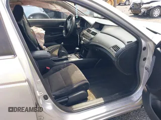 2008 Honda Accord LX z VIN 1HGCP26378A120407, wystawiony jako IAAI lot #39600380 z przebiegiem 208 488 mil mil oraz . Historia ofert i sprzedaży dostępna na DreamBid. Obrazek 5.
