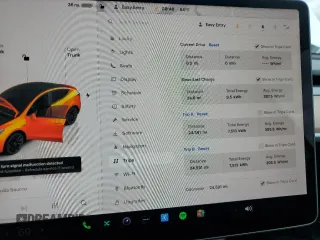 2023 Tesla Model Y Long Range z VIN 7SAYGDEE3PF751019, wystawiony jako Copart lot #57972885 z przebiegiem 24 591 mil mil oraz Szkoda całkowita • Salvage title. Historia ofert i sprzedaży dostępna na DreamBid. Obrazek 9.