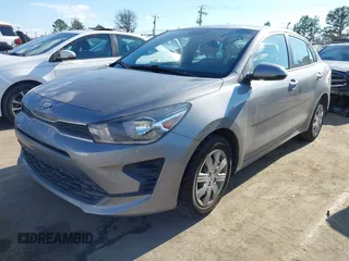 2021 Kia Rio LX with VIN 3KPA24AD0ME395043, listed as a IAAI auction lot 41420234 with 29,068 mi miles. Bid and sale history available at carsss.com. Image 17.